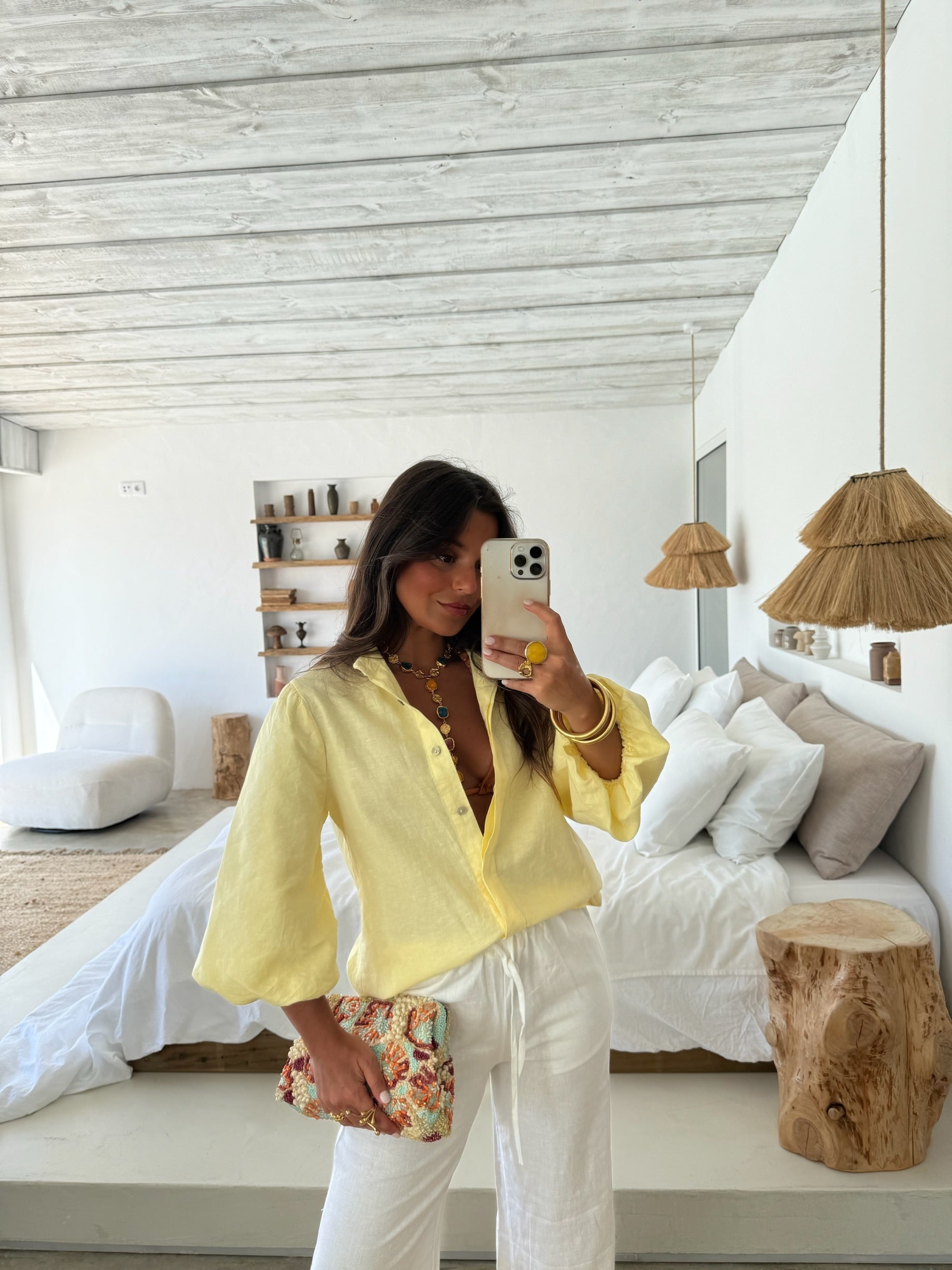 Blusa in lino con maniche a palloncino, tonalità giallo chiaro