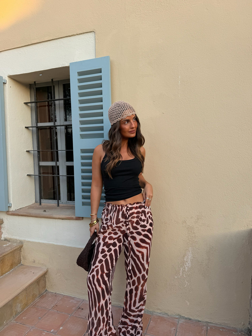 Pantaloni fluidi con stampa animalier