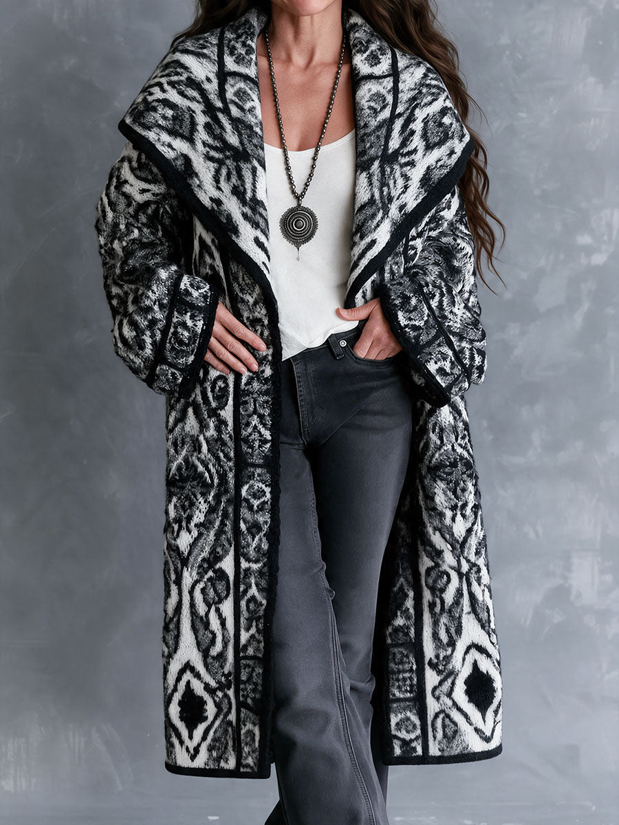 Iris | Cappotto Maxi in Maglia Bianco e Nero