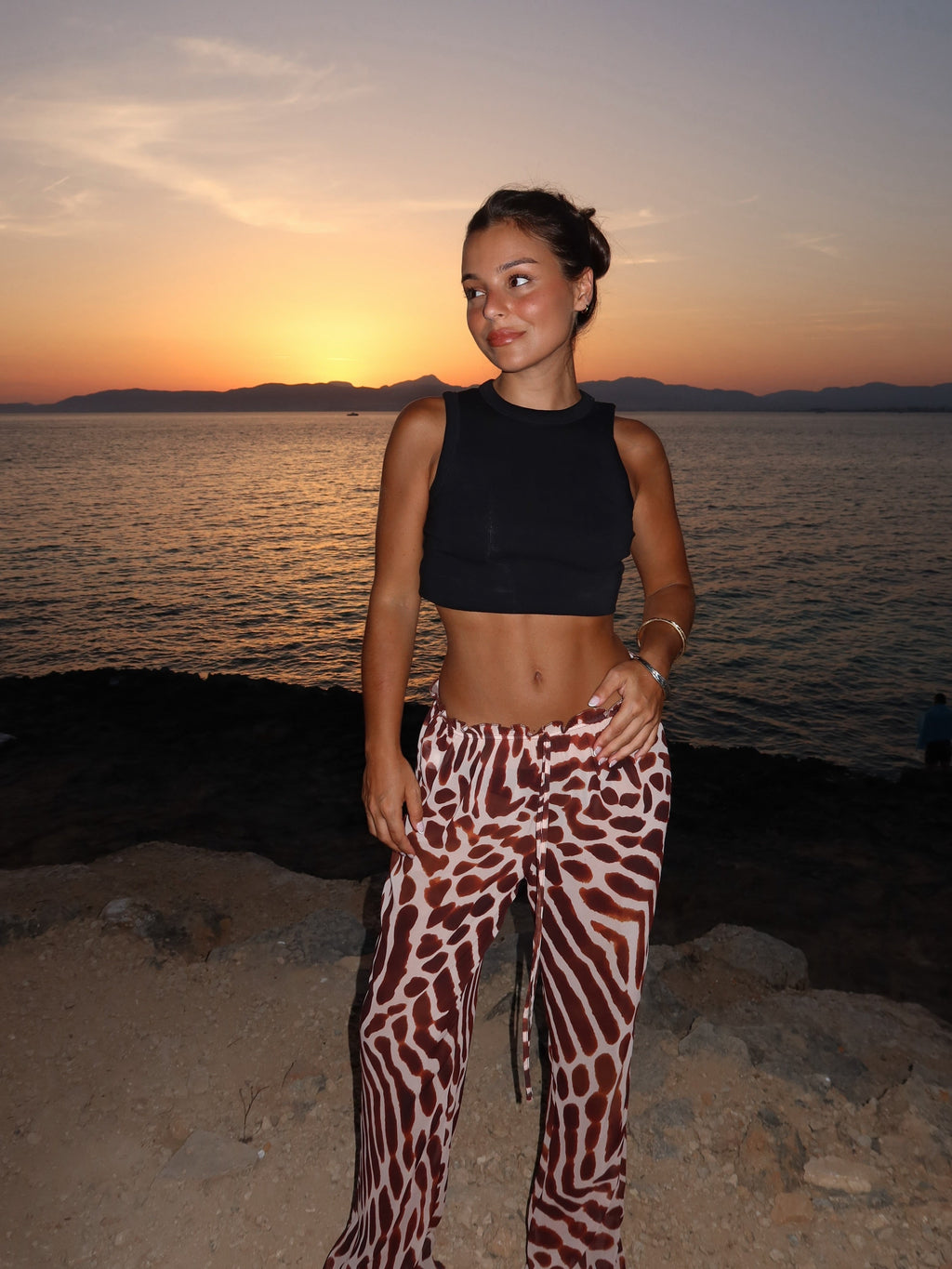 velmara-34 · pantaloni-fluidi-stampa-animalier · 71016889057617