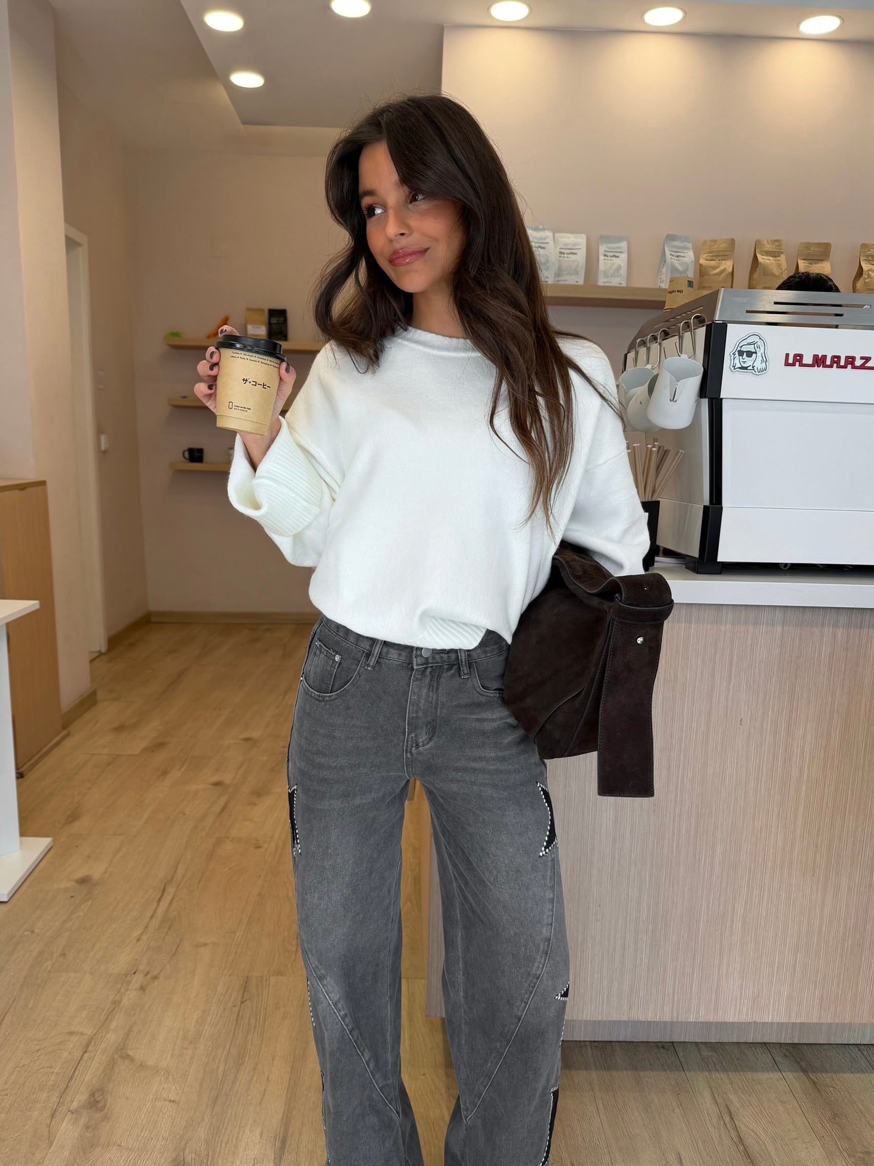 Jeans con stelle ricamate, tonalità grigio