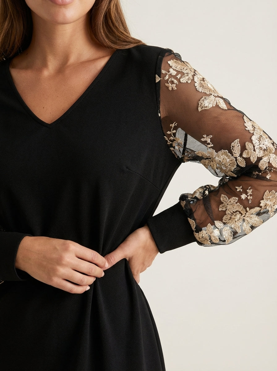 Eva - Abito Elegante in Pizzo con Scollo a V | Aurella Milano