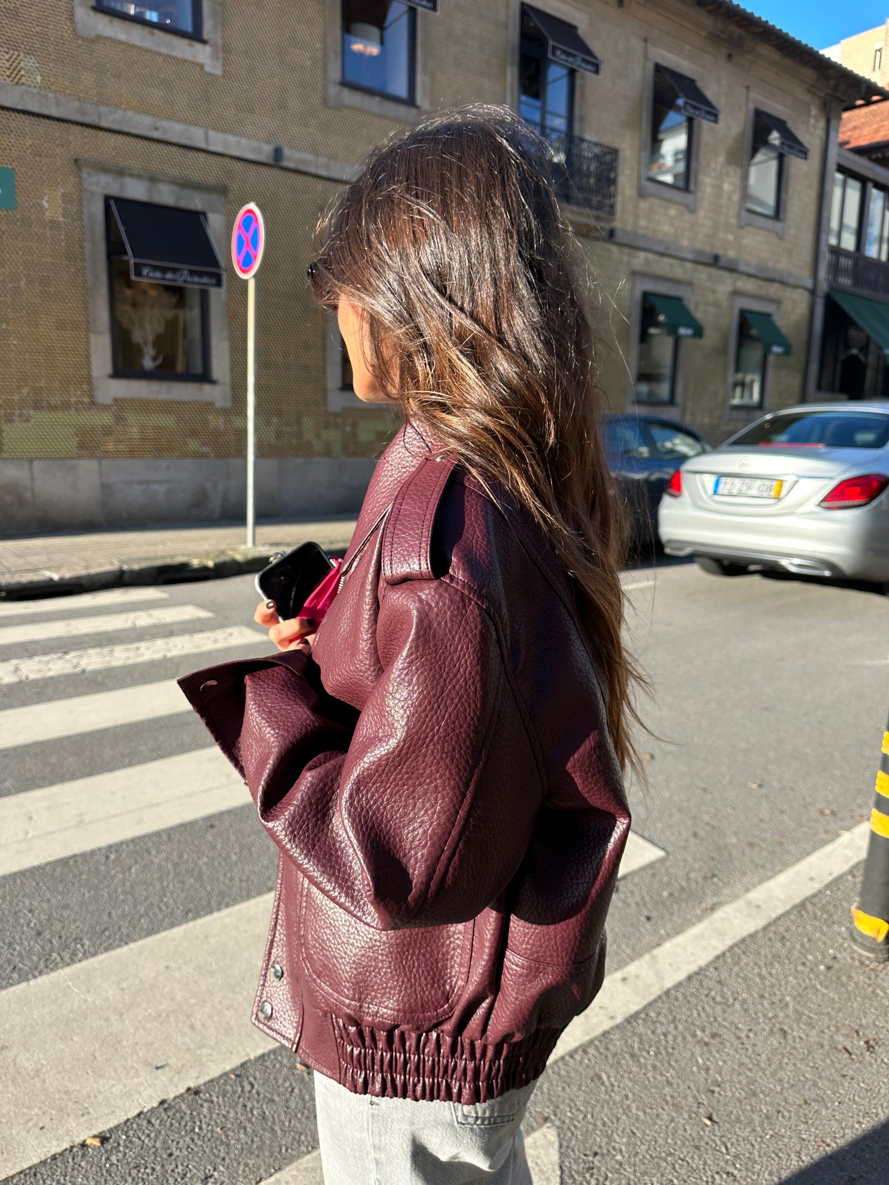 Giacca corta, tono bordeaux