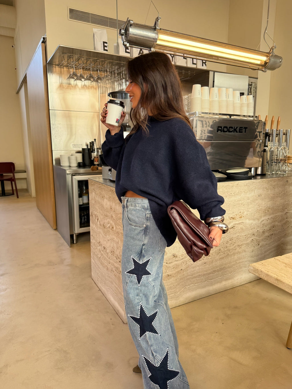 Jeans con stelle ricamate