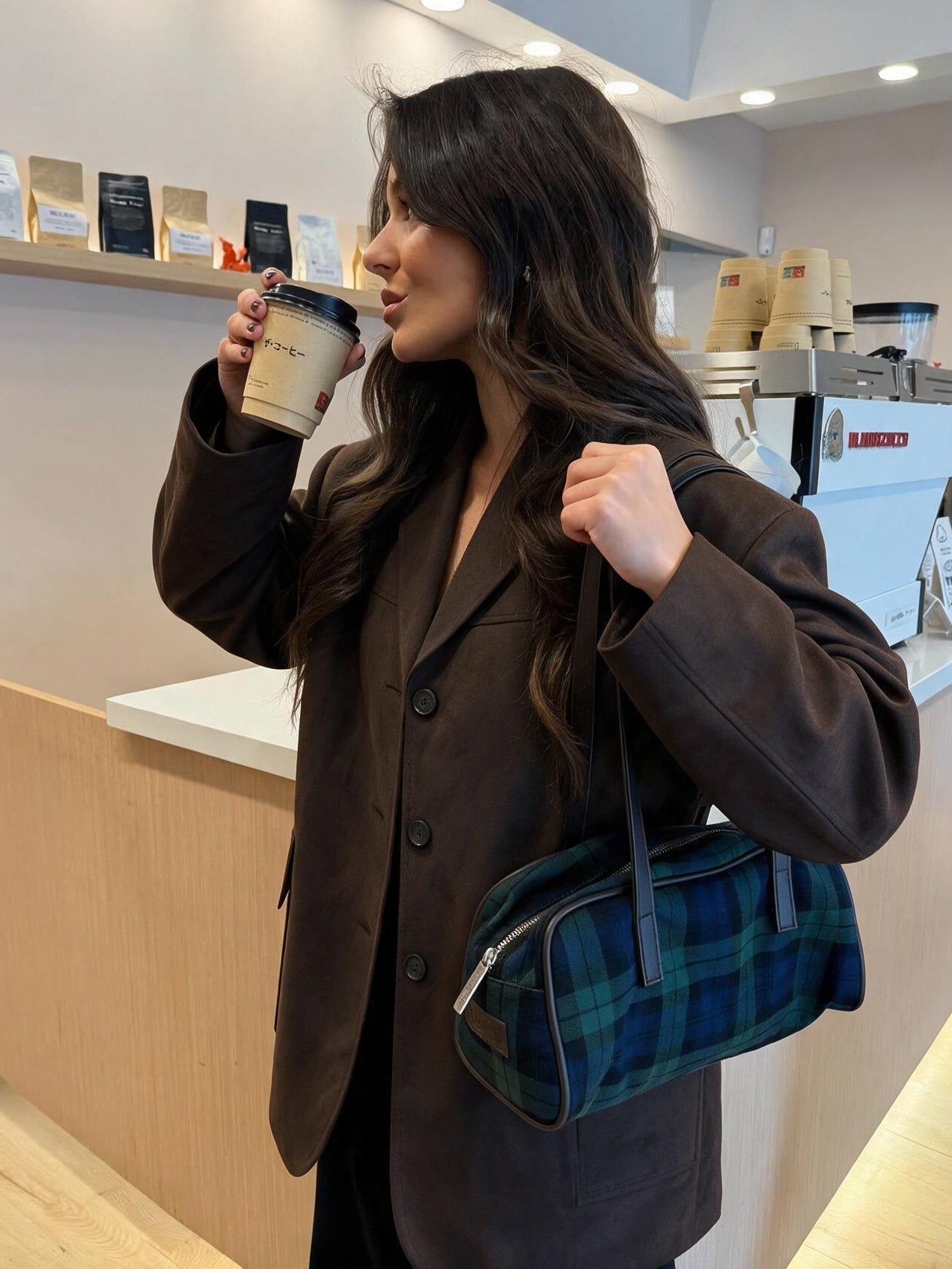 velmara-gen · blazer-oversize-suedine-chocolate · unico · profilo · 2 · 34