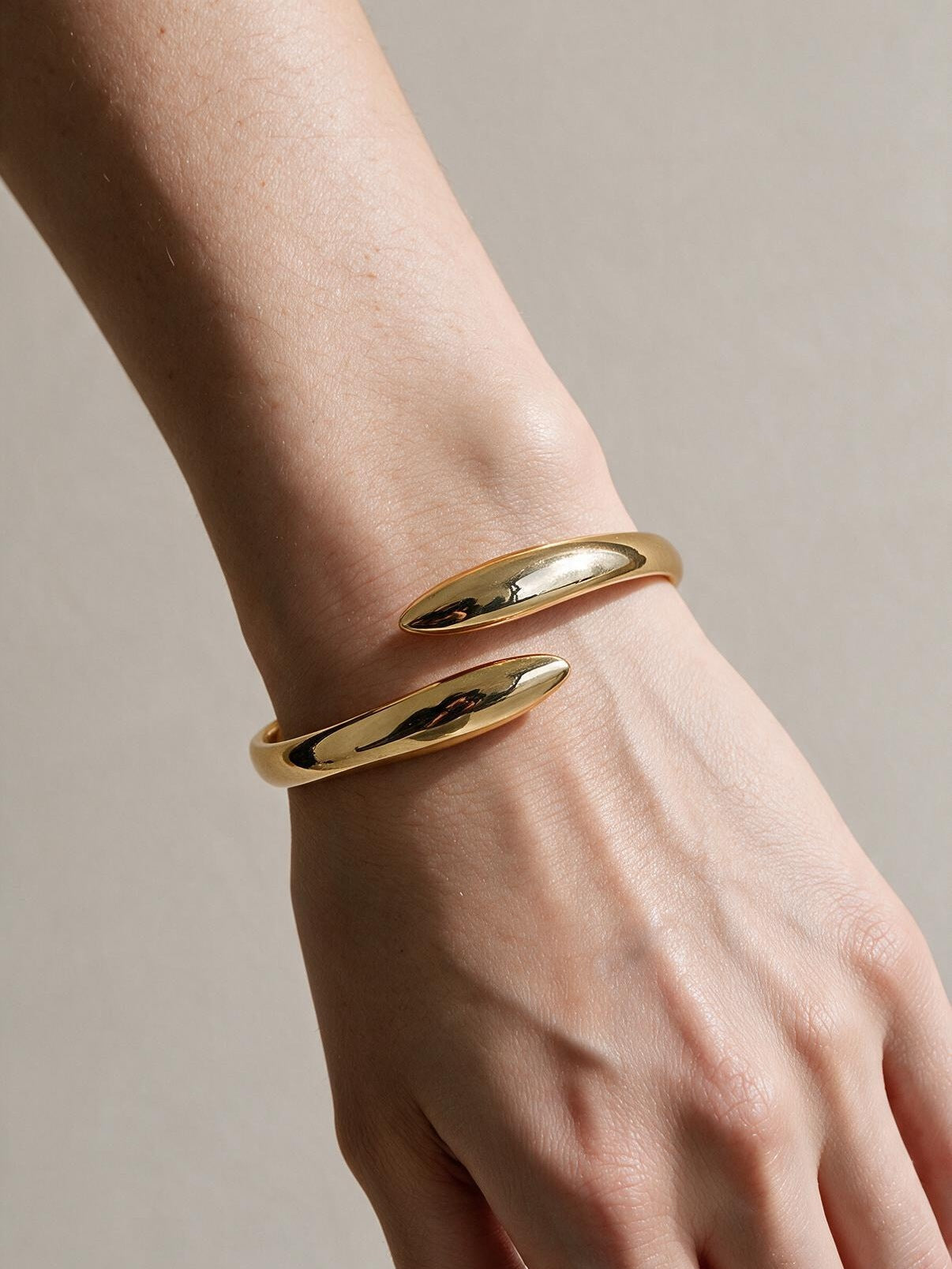 velmara-acc · bracciale-aperto · Oro · 2 · 34