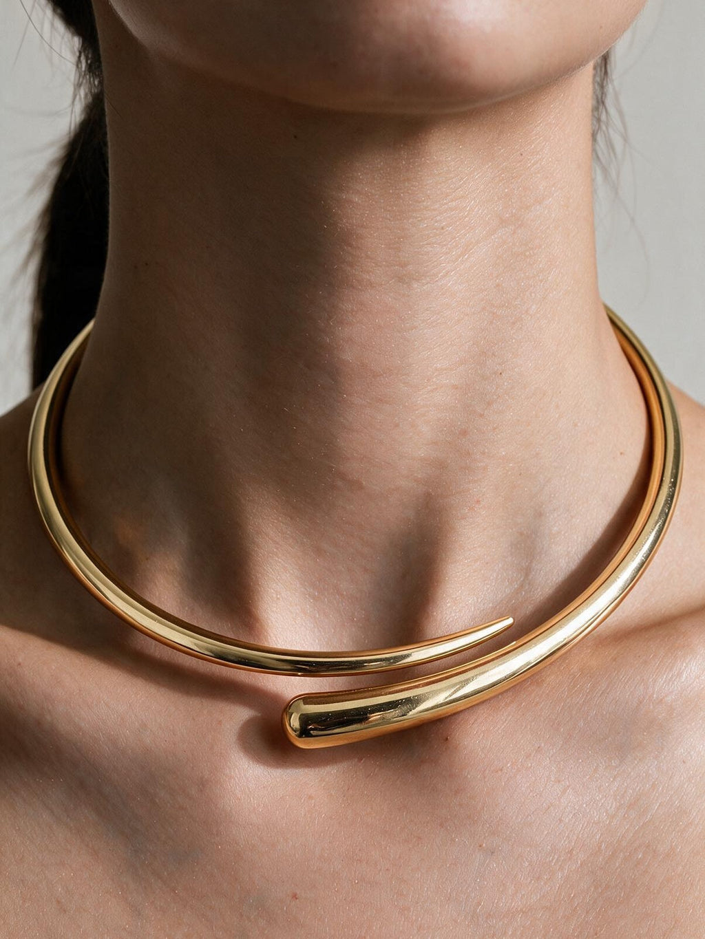 velmara-acc · collana-girocollo-a-goccia-aperta · unico · 2 · 34