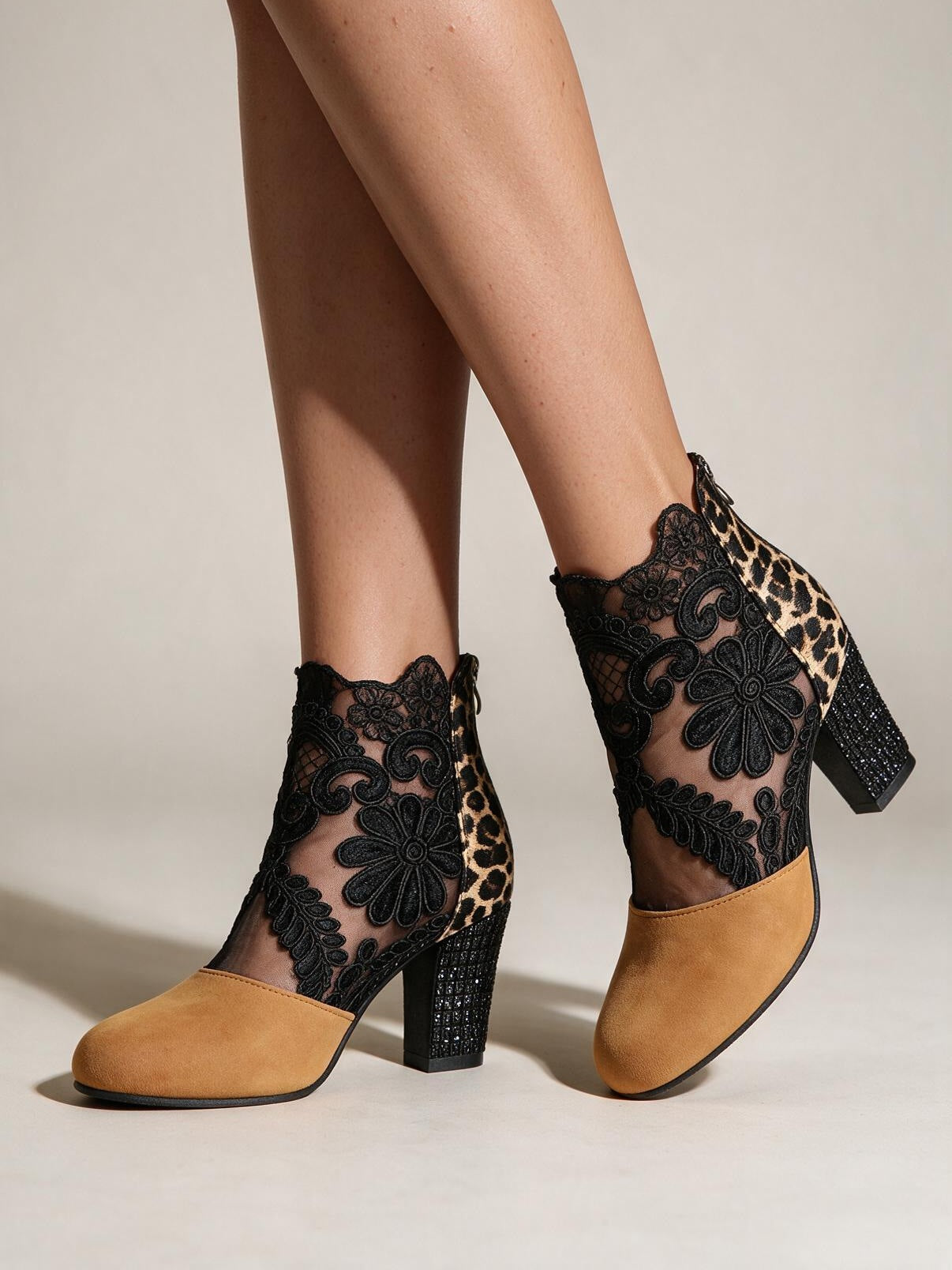 velmara-acc · décolleté-con-fodera-traspirante · Leopardo beige · 105 · 34