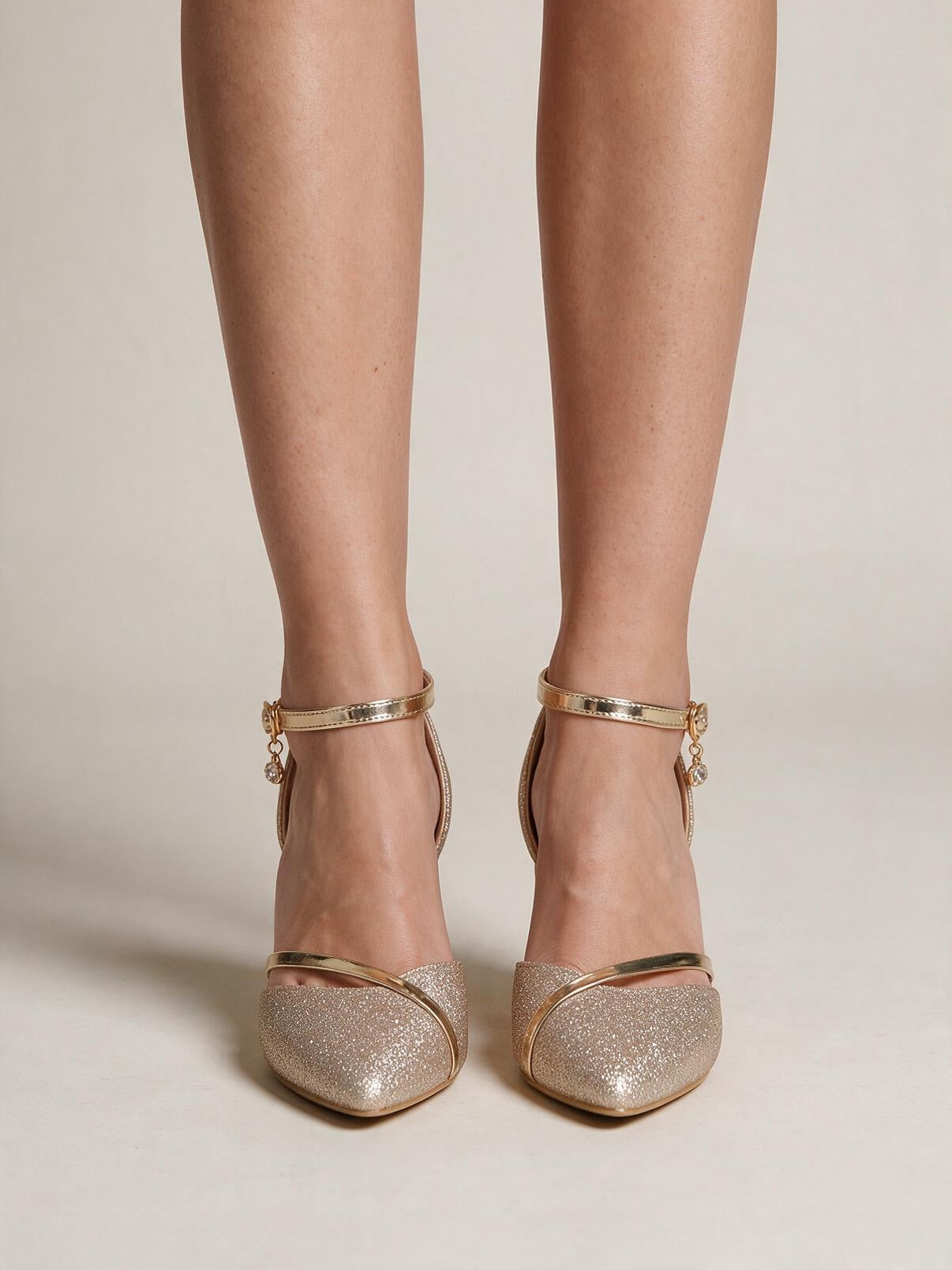 velmara-acc · décolleté-tacco-blocco-cinturino · Beige · 103 · 34