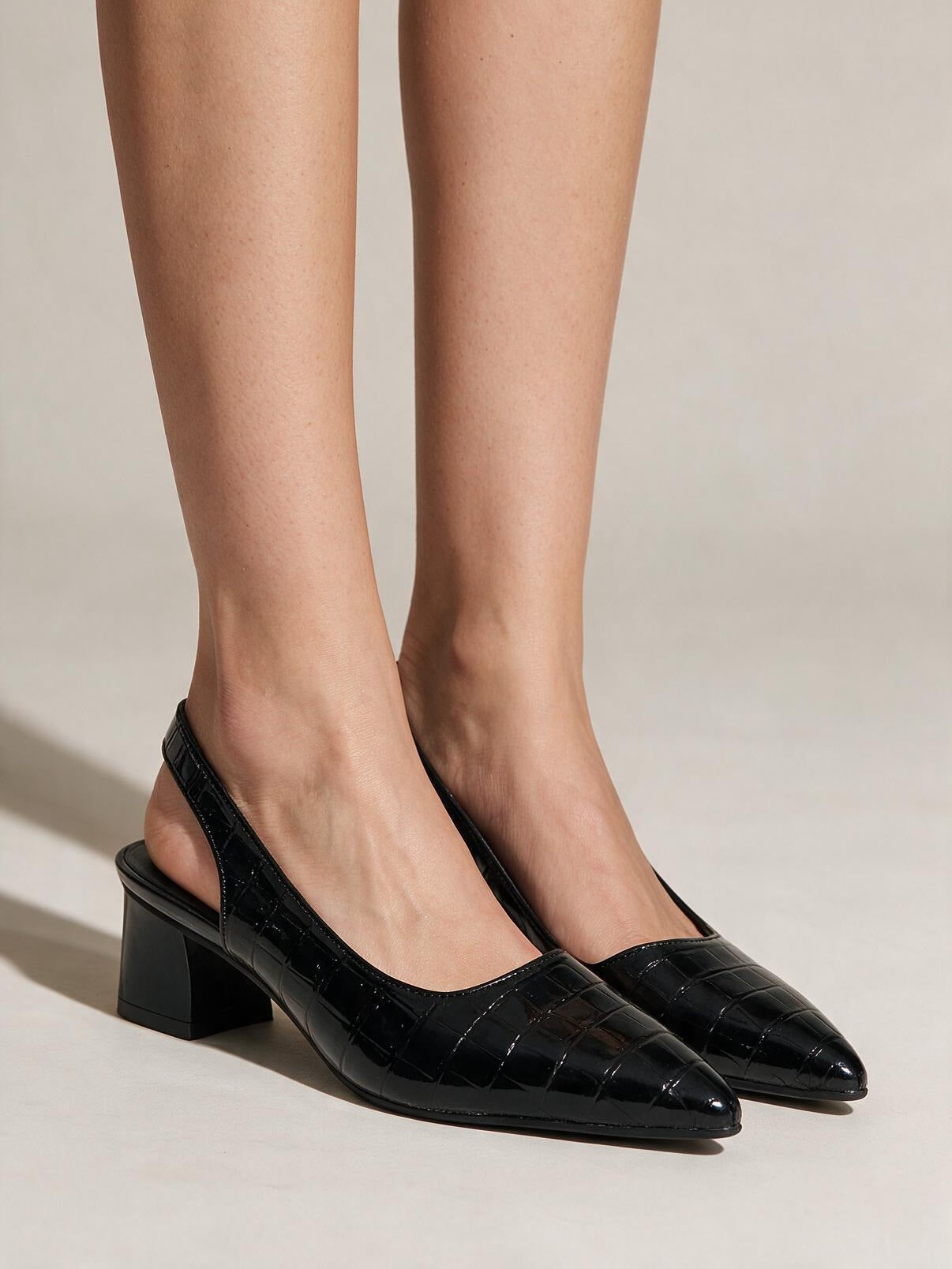 velmara-acc · décolleté-con-tacco-largo · Nero · 2 · 34