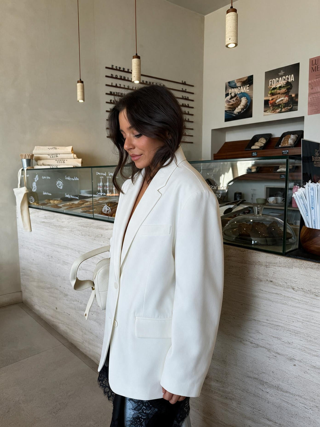 velmara-gen · blazer-oversize-avorio · unico · profilo · 2