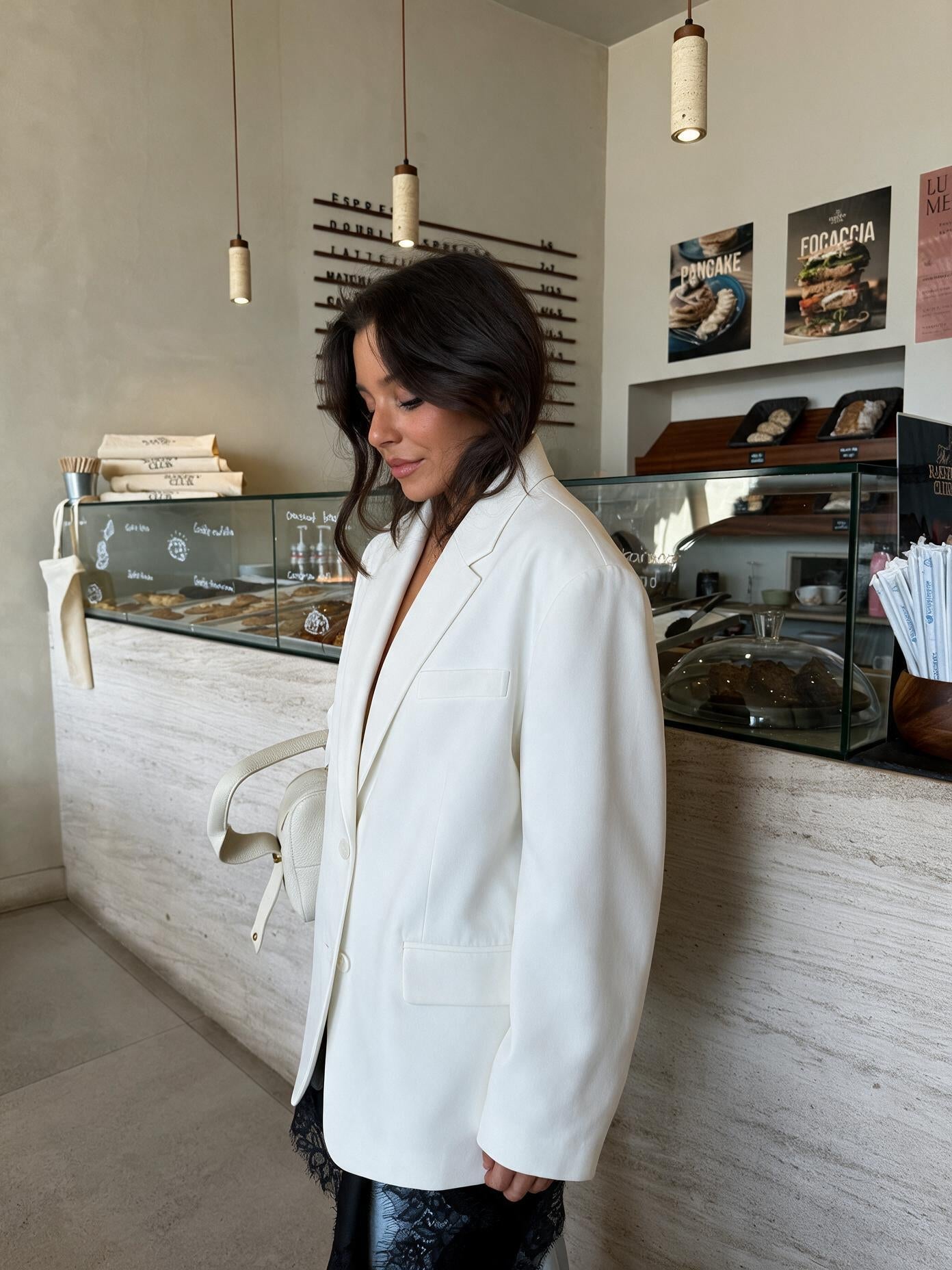 velmara-gen · blazer-oversize-avorio · unico · profilo · 2