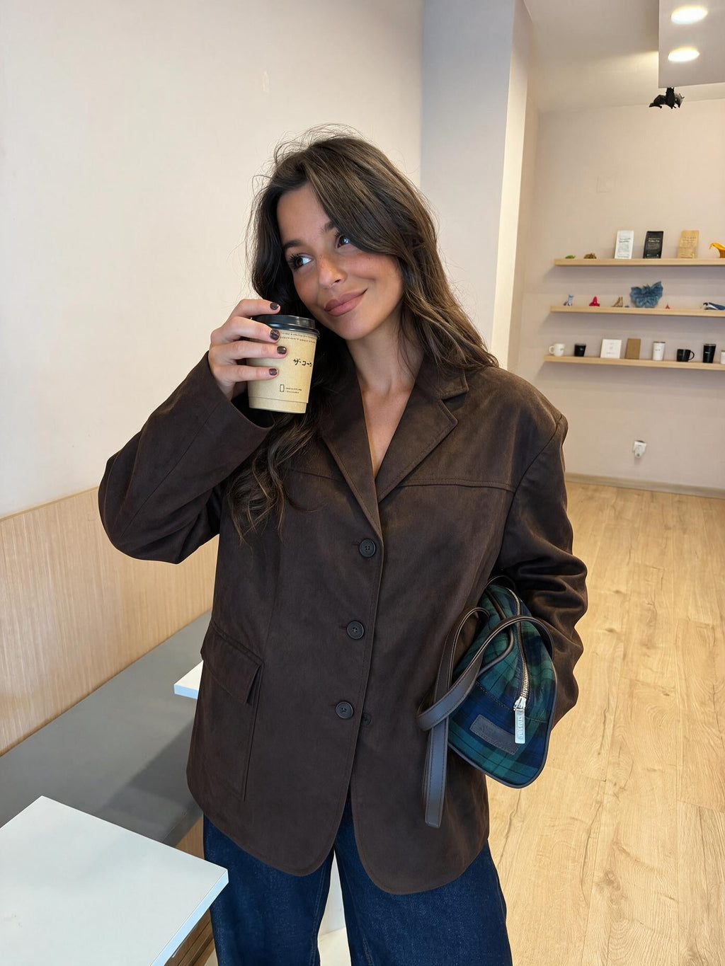 velmara-gen · blazer-oversize-suedine-chocolate · unico · frontale · 4