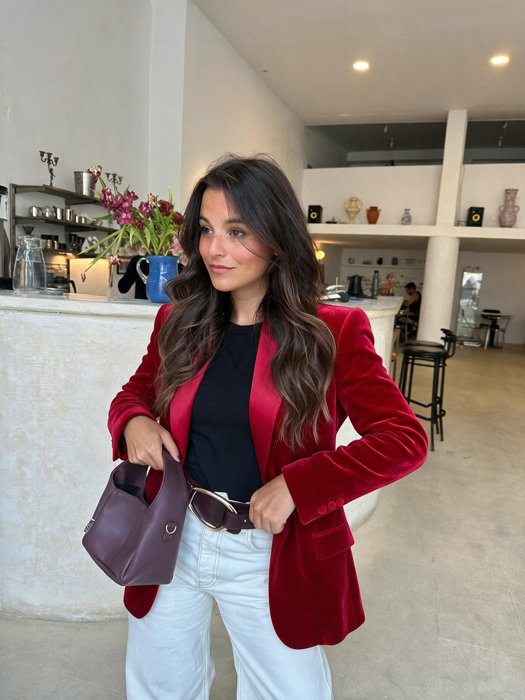 velmara-gen · blazer-red-velvet-revers-point · unico · frontale · 4