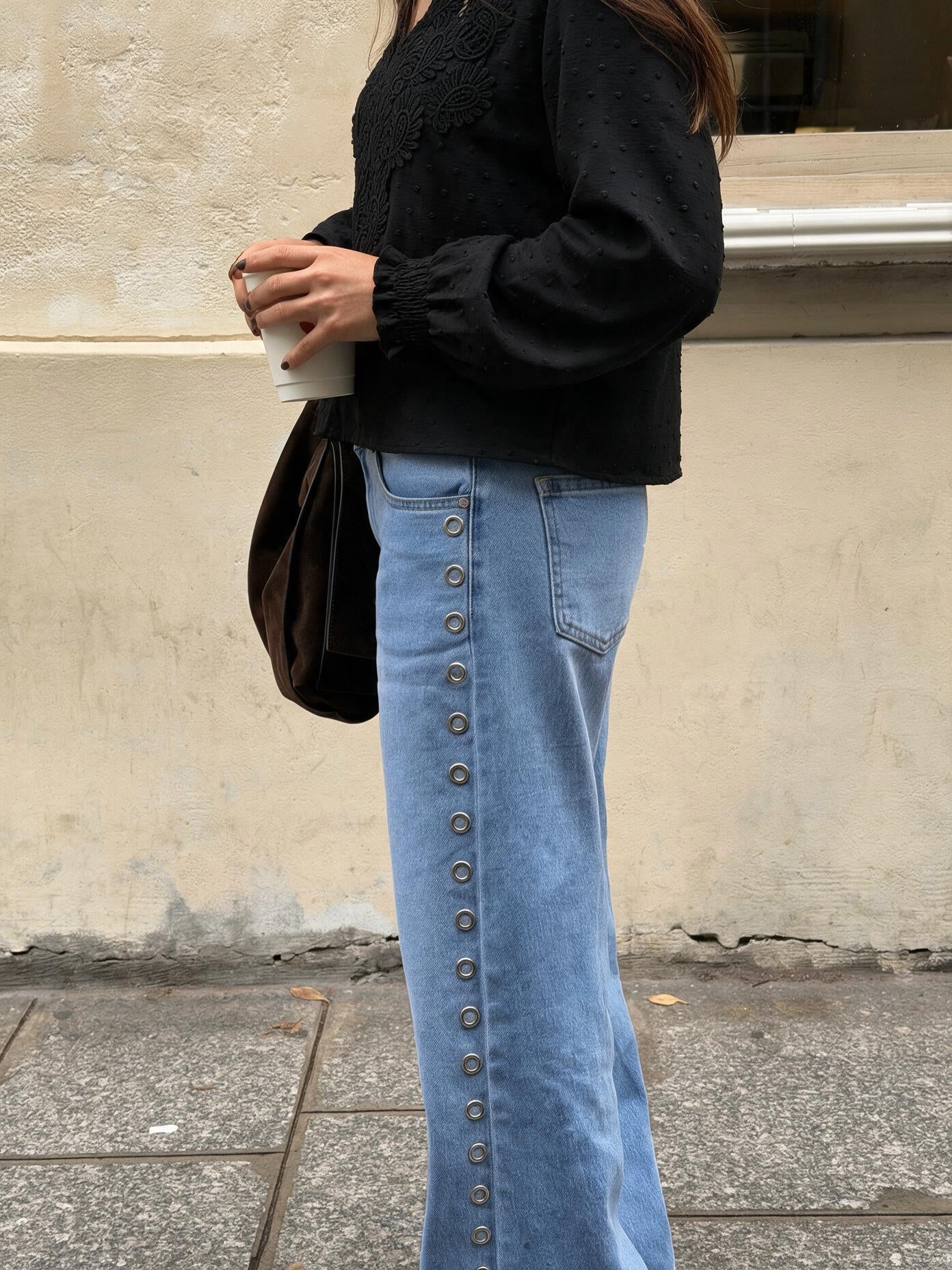 velmara-gen · camicetta di pizzo-polsini con ruche · Nero · profilo · 2