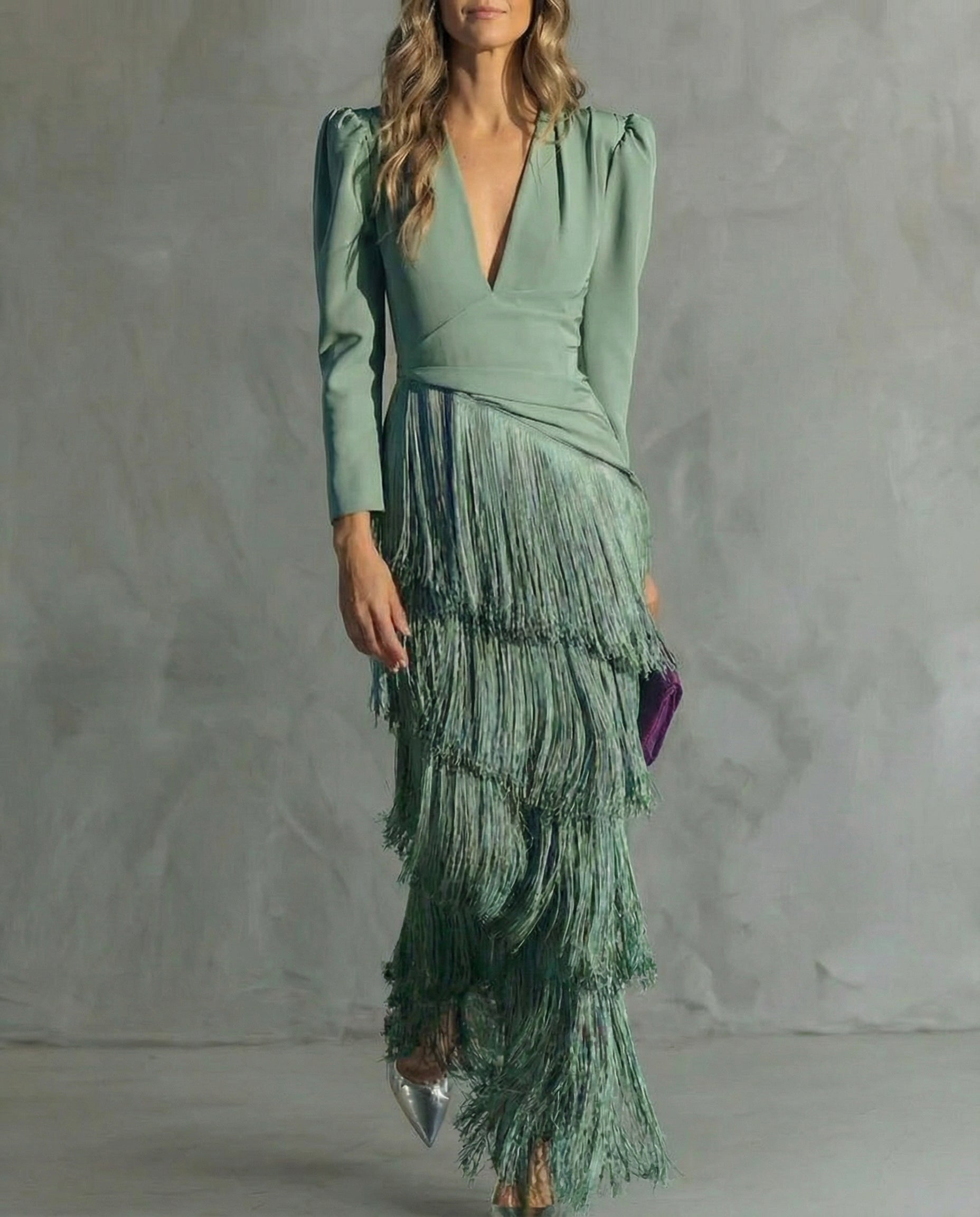 Abito elegante con maniche a frange Verde chiaro | Aurella Milano