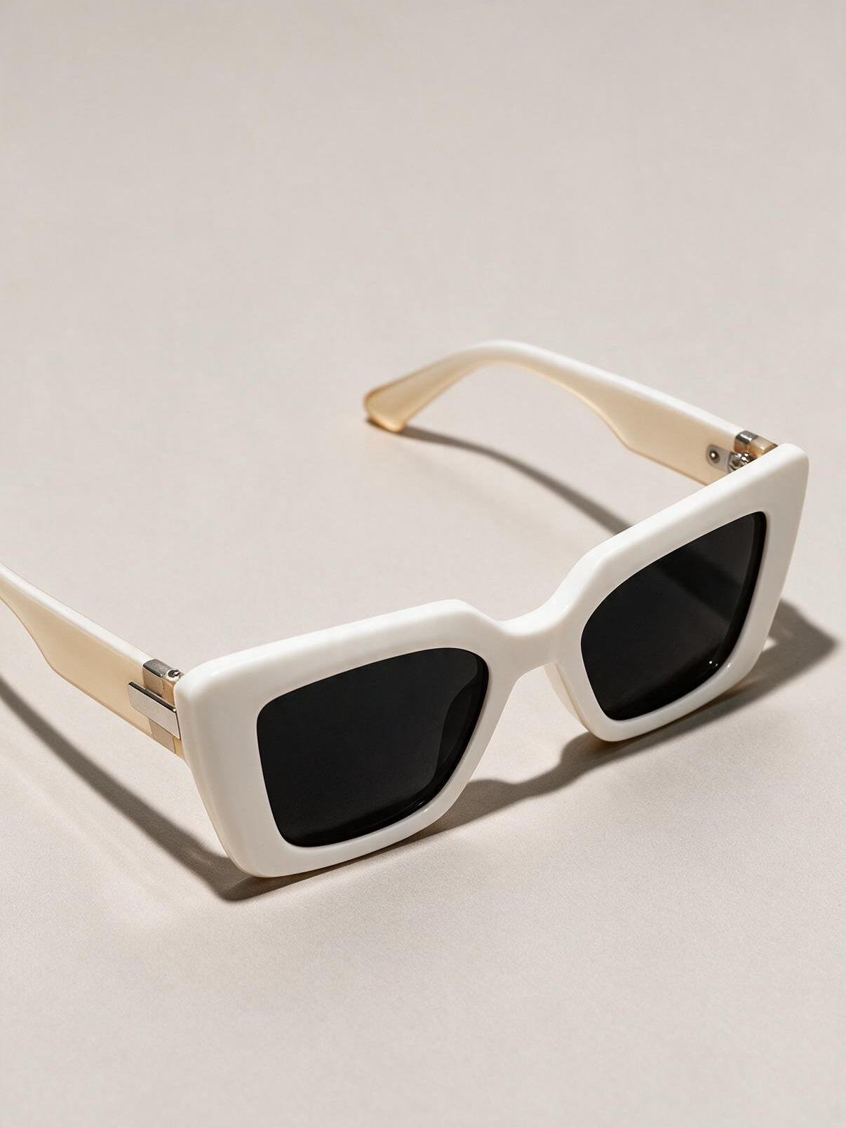 velmara-acc · occhiali-da-sole-dimensioni-generose · Bianco · 102 · 34