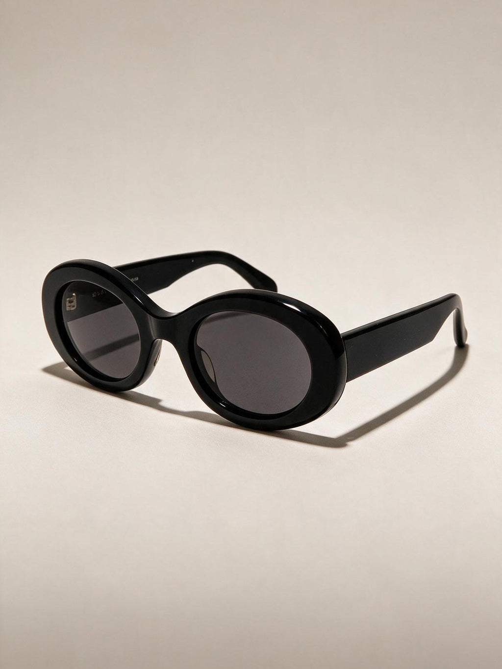 velmara-acc · occhiali-da-sole-classici · Nero · 2 · 34