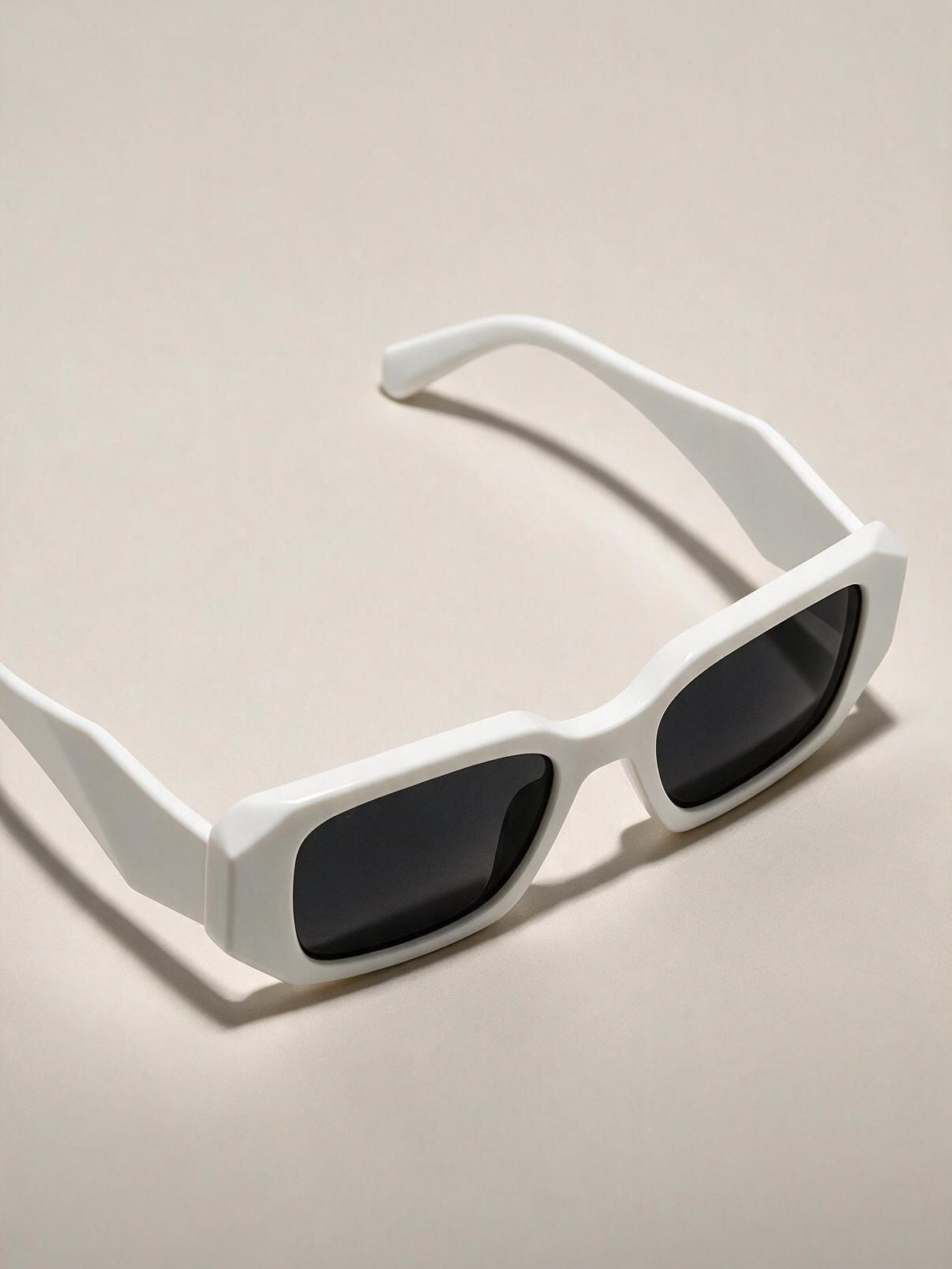 velmara-acc · occhiali da sole con montatura spessa · Bianco · 103 · 34
