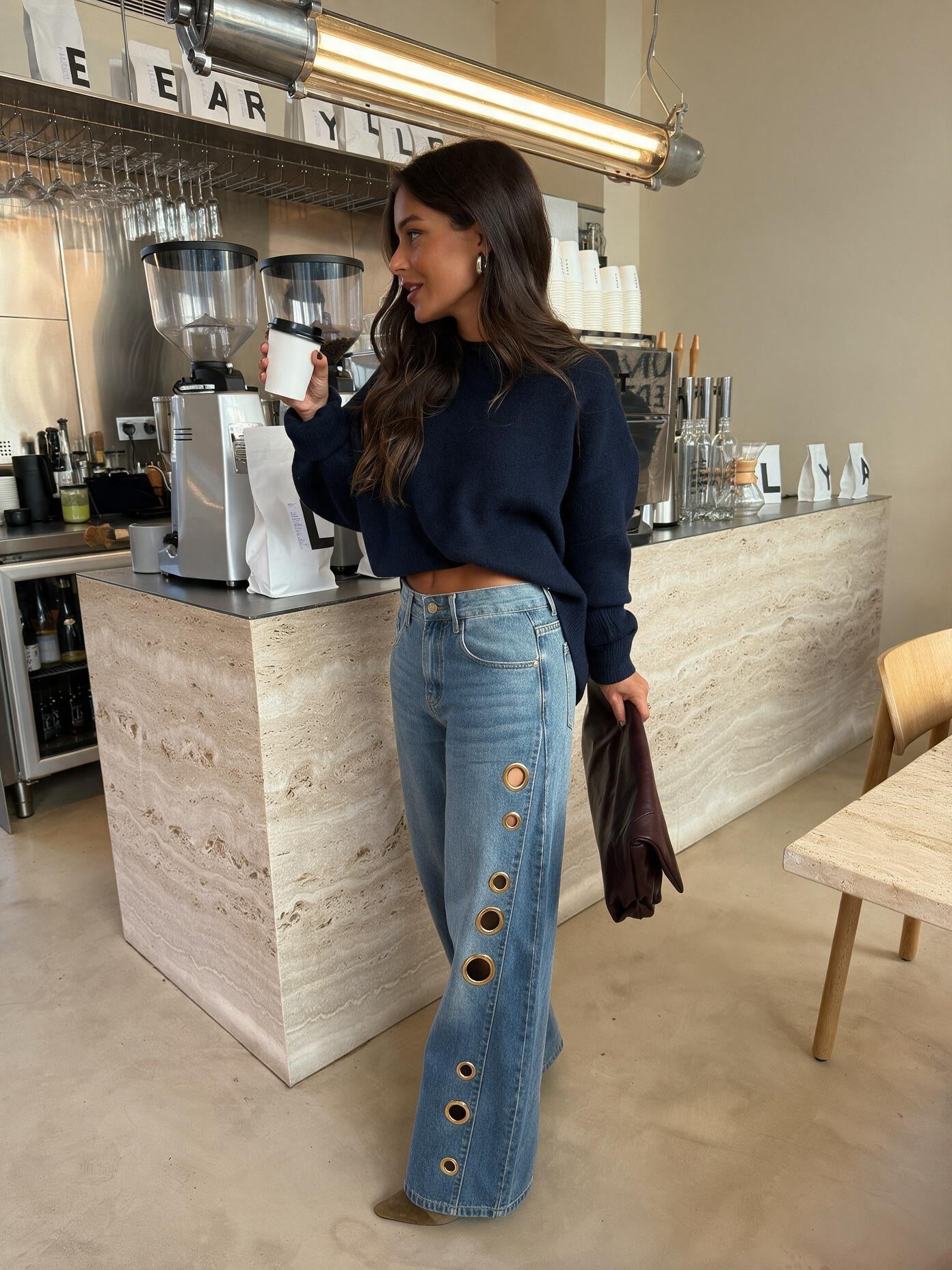 velmara-gen · pantaloni larghi con occhielli metallici · unico · profilo · 2