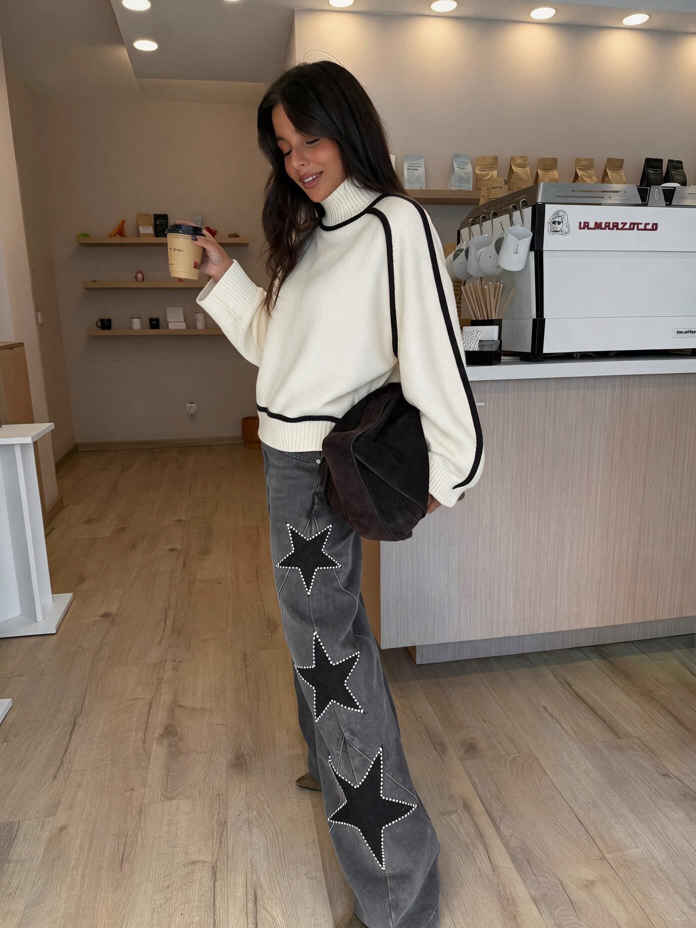 velmara-gen · maglione-collo-alto-linea-elegante · Bianco · frontale · 1