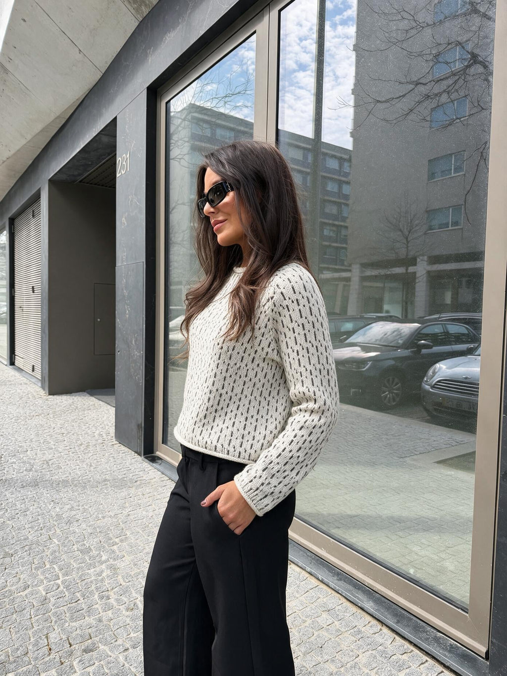 velmara-gen · maglione-maglia-testurizzata-rilievo · unico · profilo · 2