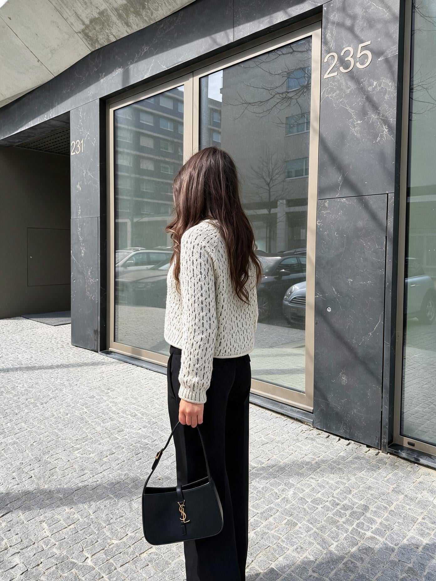 velmara-gen · maglione-in-maglia-a-rilievo · unico · retro · 3