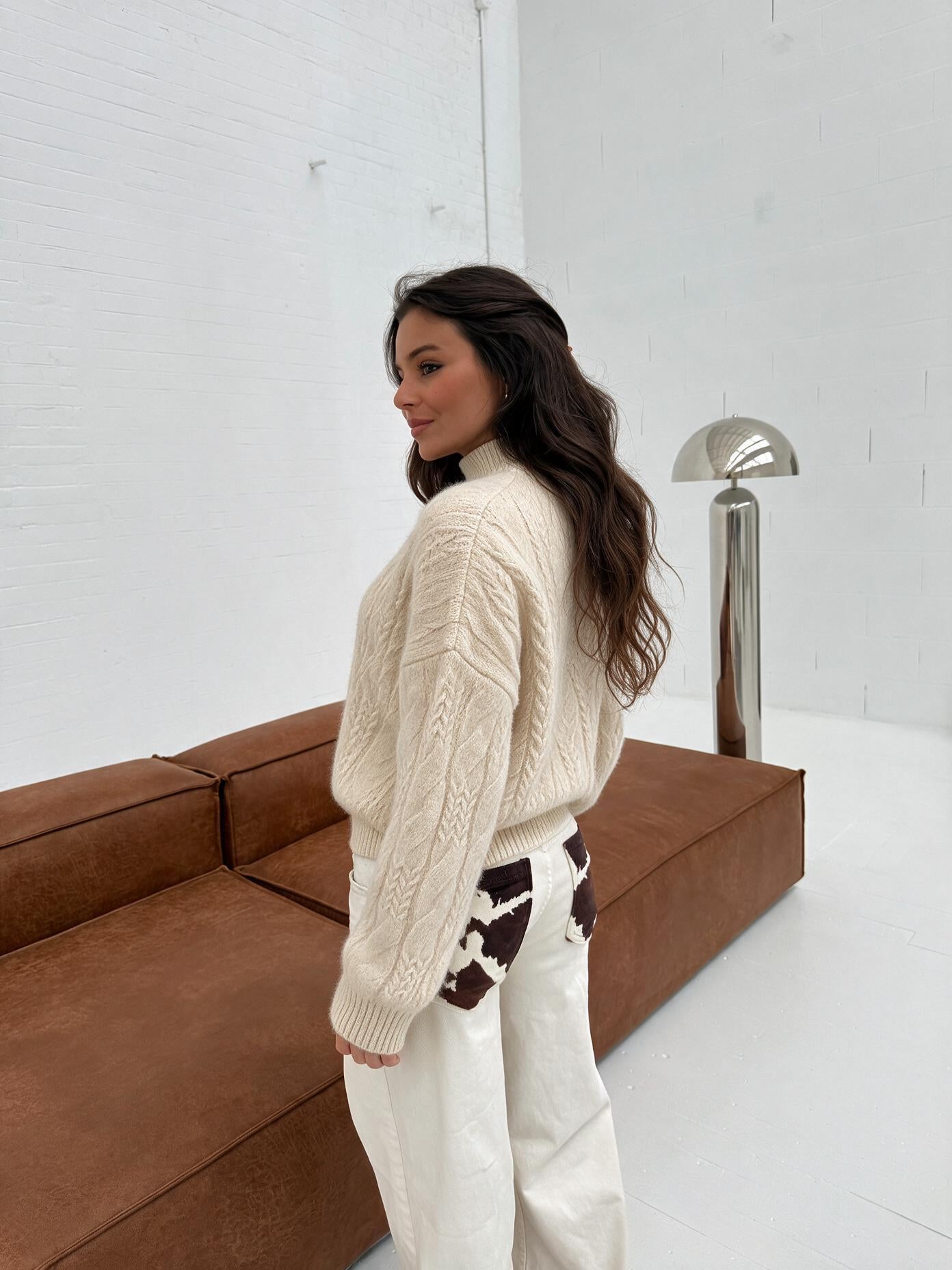 velmara-gen · maglione morbido e morbido al tatto · Bianco · profilo · 2