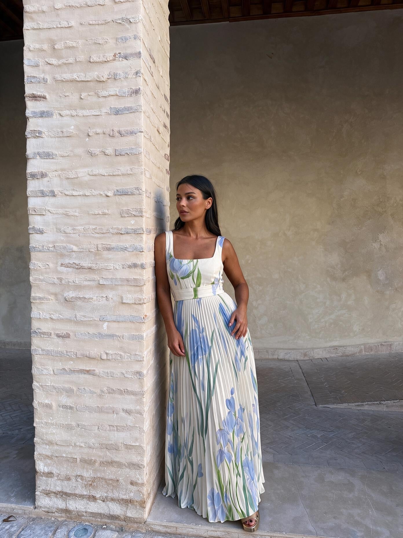 velmara-gen · abito-midi-in-raso-scollo-quadrato-plissé · Bianco · frontale · 4