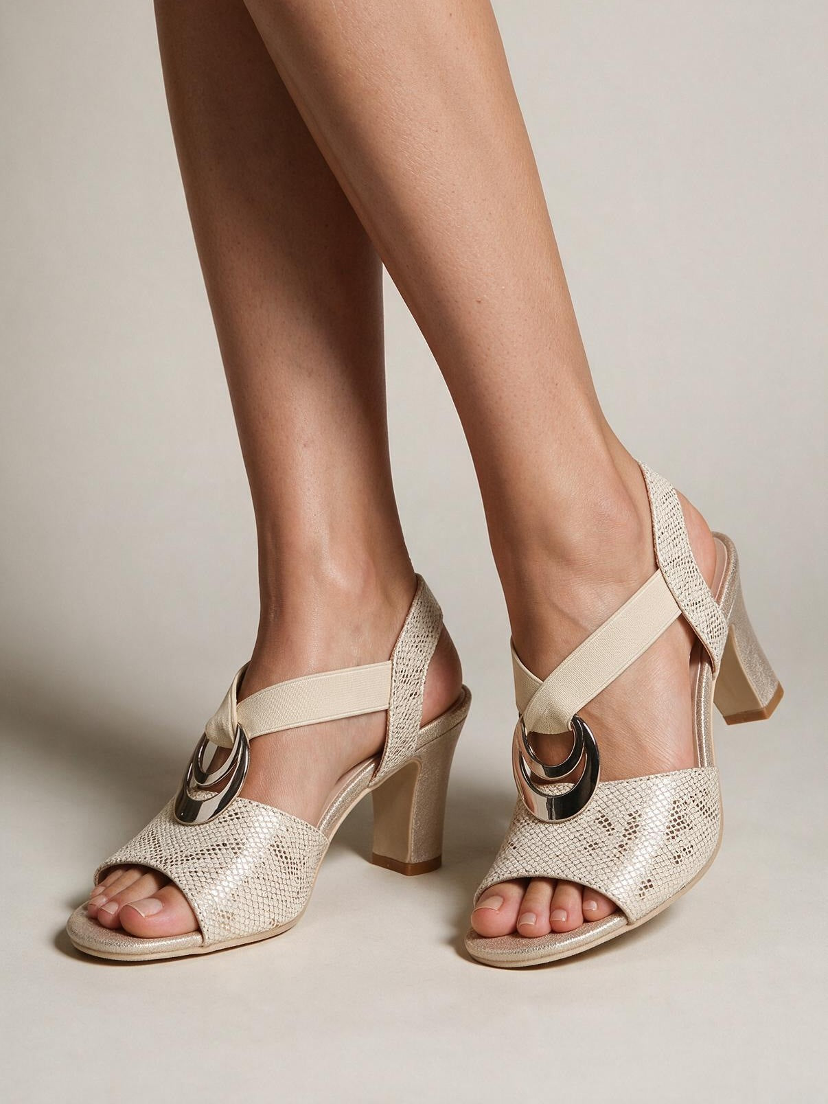 velmara-acc · sandali-open-toe-con-cinturino · Beige · 103 · 34